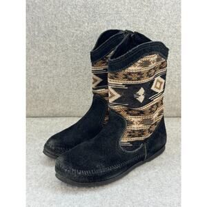 Minnetonka 1570 Baja Moccasin Mid Calf Suede Boots Black / Tan Women's 7